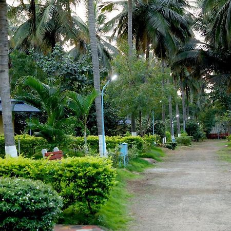 Royal Nature Resort Pollāchi Exterior photo