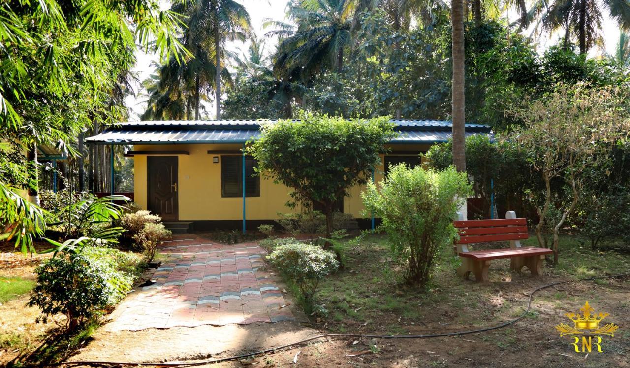 Royal Nature Resort Pollāchi Exterior photo