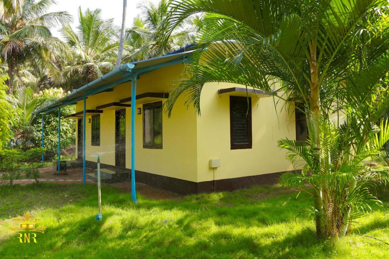 Royal Nature Resort Pollāchi Exterior photo