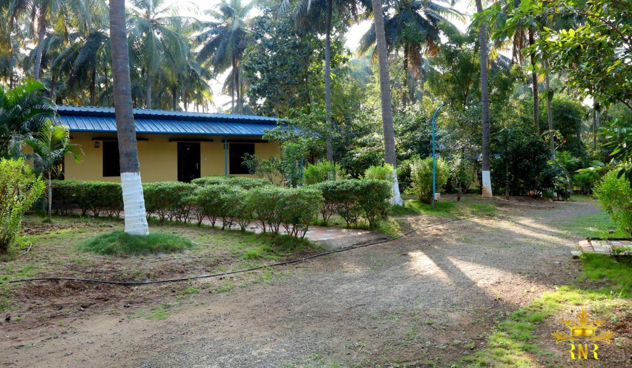 Royal Nature Resort Pollāchi Exterior photo