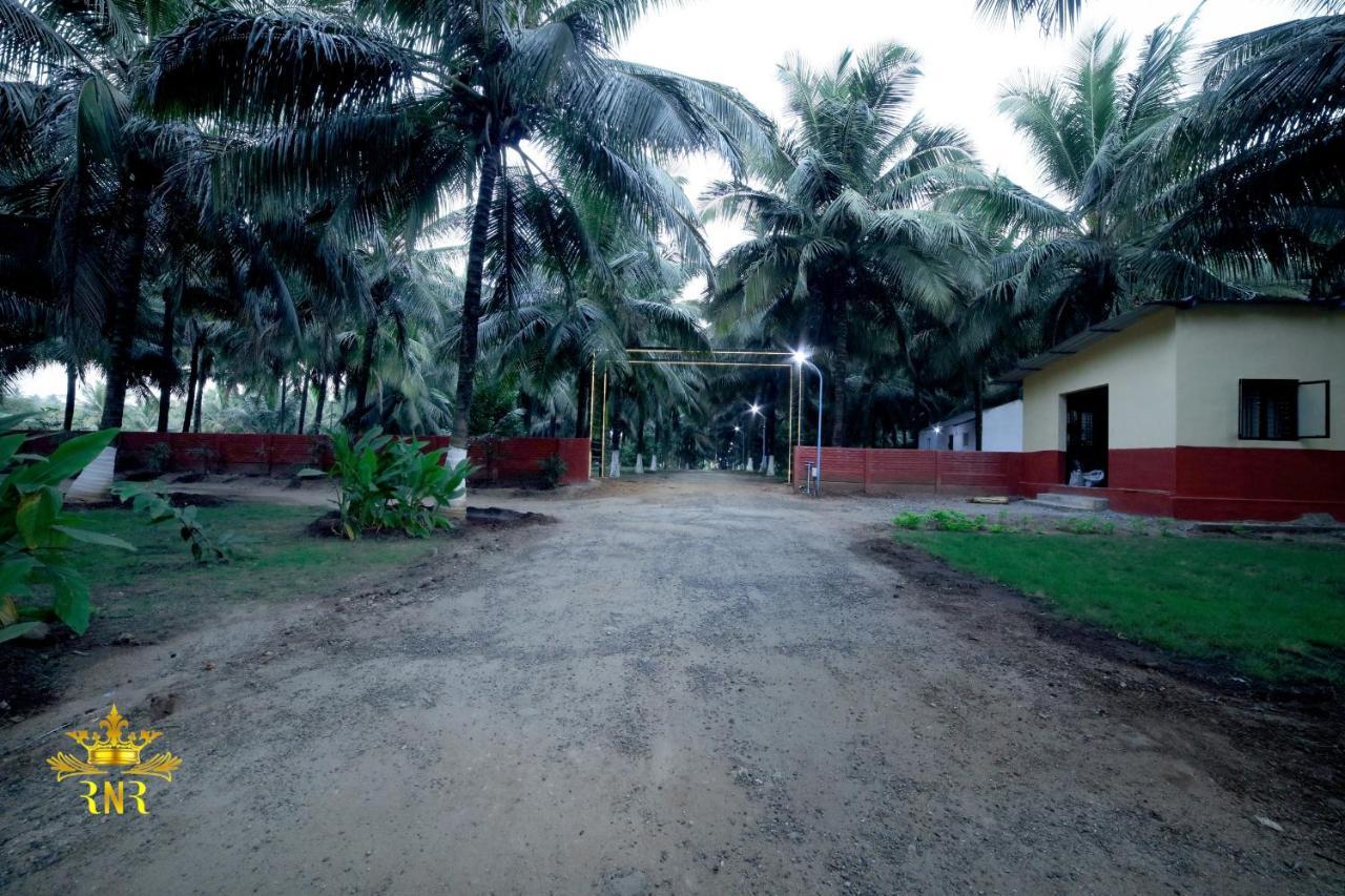 Royal Nature Resort Pollāchi Exterior photo