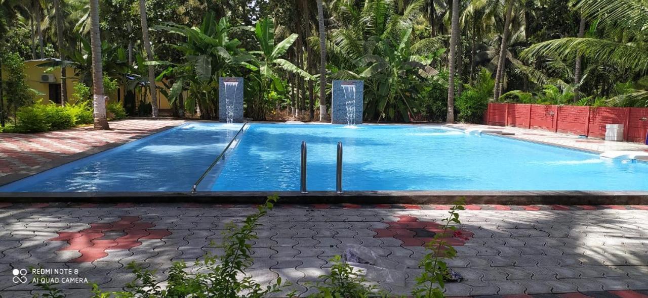 Royal Nature Resort Pollāchi Exterior photo